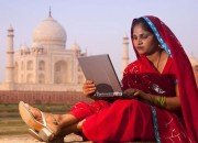india-telecommunications-taj-mahal_540×300 فتاة هندية تتصفح الانترنت