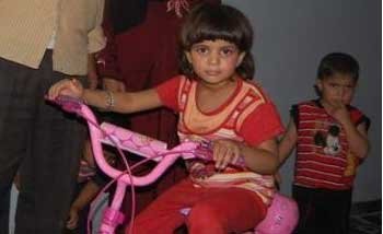 الطفلة خولة التي اغتصبها اربعة شبان الطفلة خولة التي اغتصبها اربعة شبان