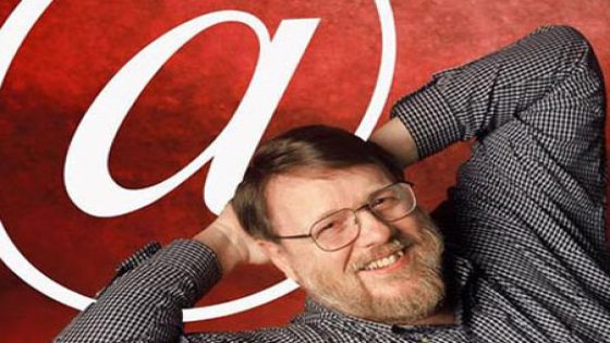 مخترع البريد الإلكتروني "راي توملينسون" Ray Tomlinson