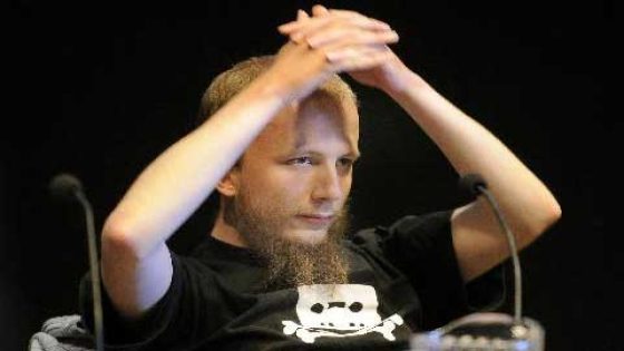 Gottfrid Svartholm مؤسس موقع Pirate Bay