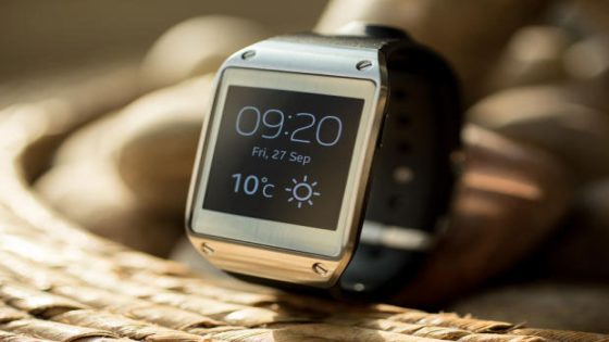 سامسونج تعلن عن مبيع 800 ألف نسخة من ساعة “جالاكسي جير” Galaxy Gear