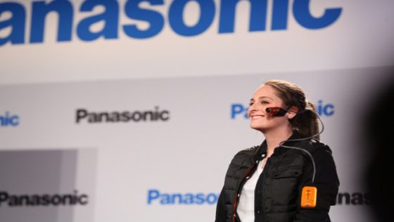 Panasonic تكشف عن أول كاميرا قابلة للإرتداء وتدعم تصوير بدقة 4K خلال مؤتمر #CES2014