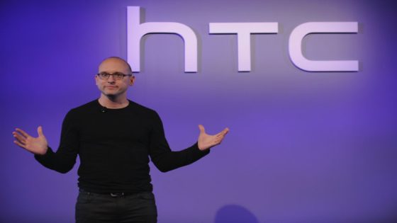 مصمم هواتف HTC السيد Scott Croyle يغادر HTC